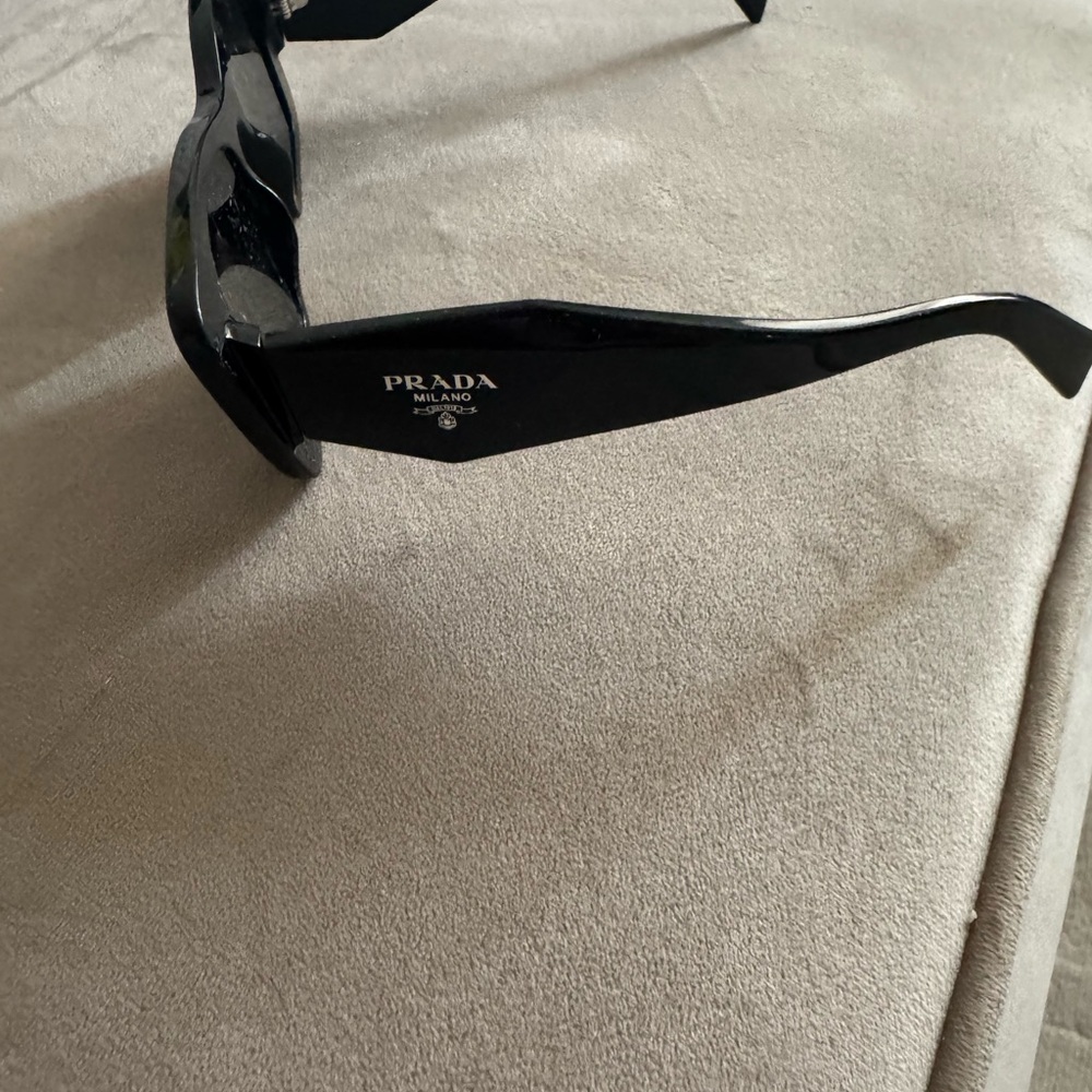 Prada Black and Gray Square Sunglasses - Picture 4 of 9
